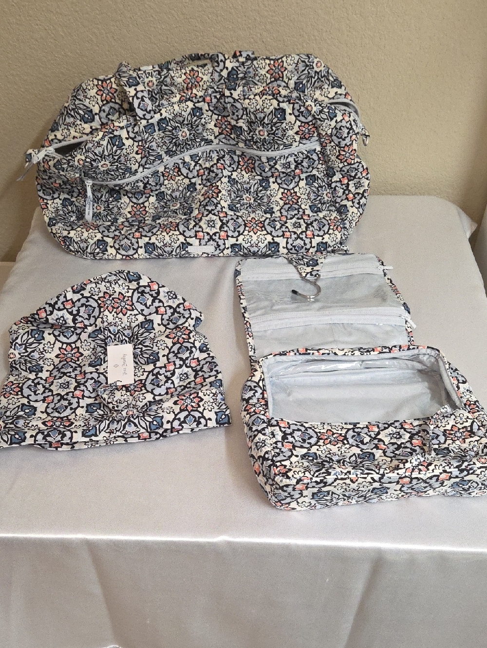 Vera Bradley Lisbon Medallion 3 Bags Included Travel Luxury Mature